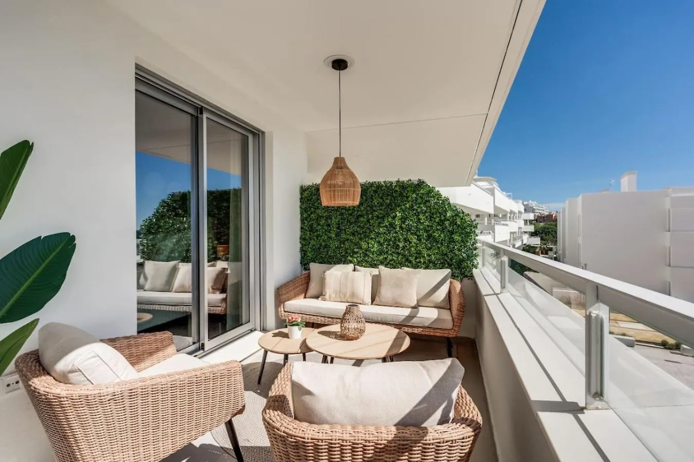 2Br Oceana Gardens Amazing Views Luxury Apt Estepona Lägenhet
